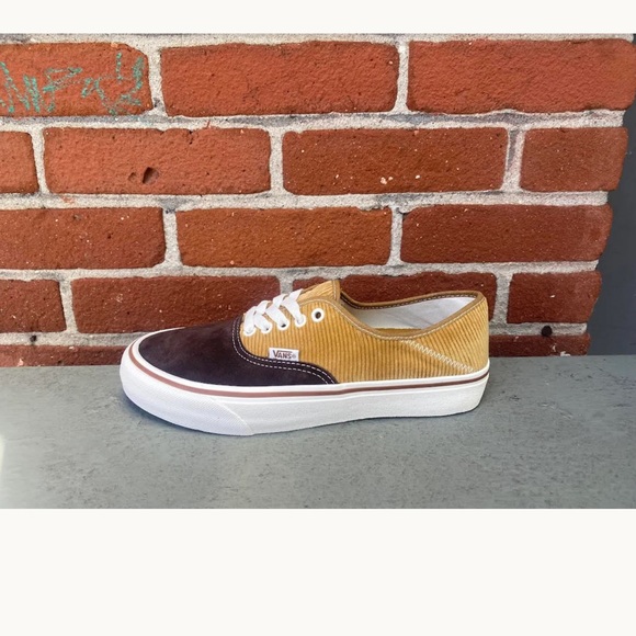 Vans sneakers - Picture 2 of 9